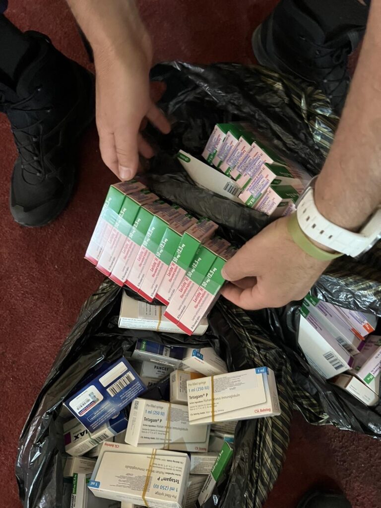 Oficerët doganor parandalojnë kontrabandimin e barnave
