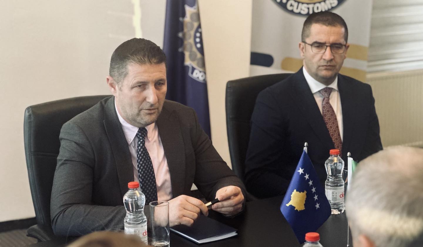 Drejtori i përgjithshëm pret në takim ambasadorin Italian në Kosovë  