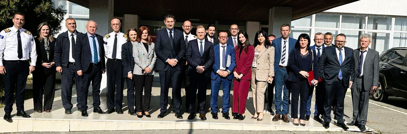 Dogana e Kosovës priti në vizitë Drejtorin e Përgjithshëm të Doganave të Shqipërisë