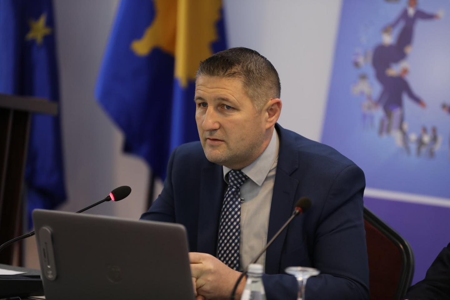 Dogana mban konferencë me komunitetin e biznesit 