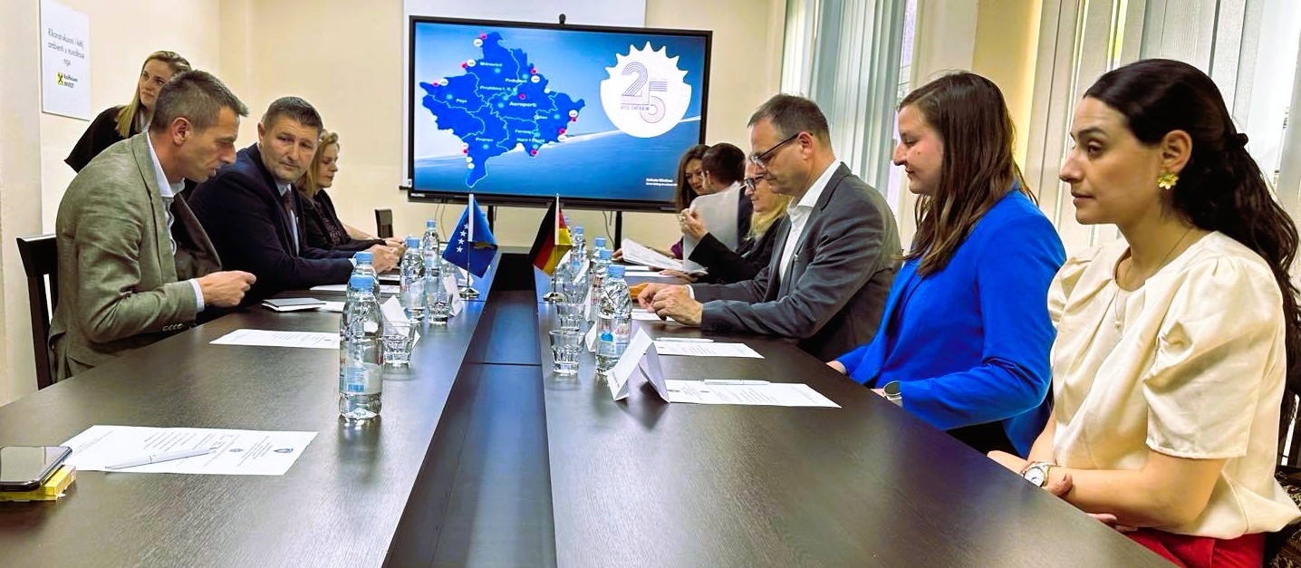 Delegacioni i GIZ-it i udhëhequr nga Drejtoresha Ekzekutive, znj. Ingrid-Gabriela Hoven, viziton Doganën e Kosovës
