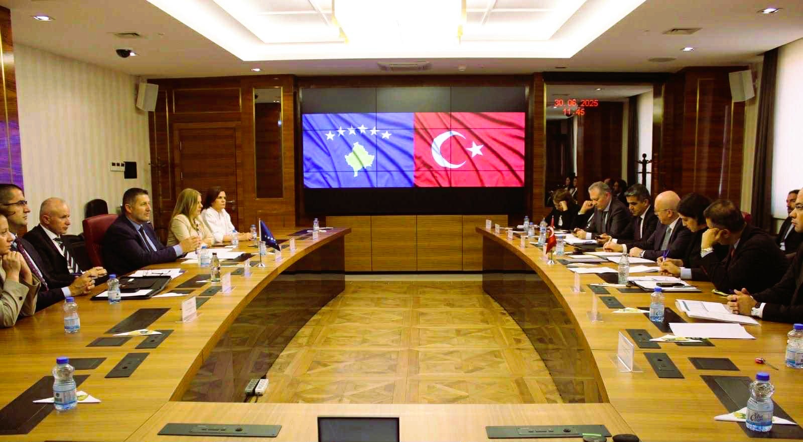Kosova dhe Turqia forcojnë bashkëpunimin doganor përmes një deklarate të përbashkët për bashkëpunim teknik