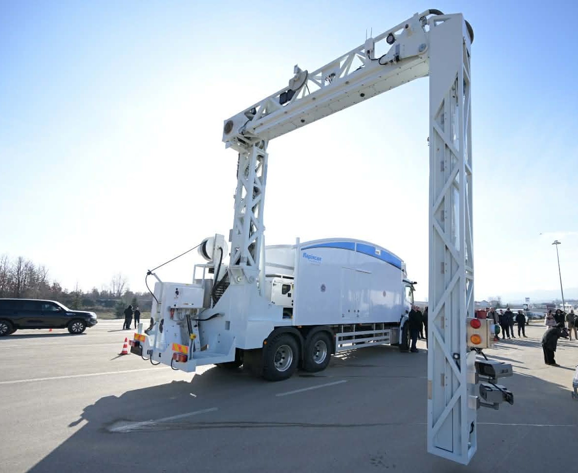 Dogana e Kosovës inauguron skanerin e dhuruar nga Qeveria e SHBA-së