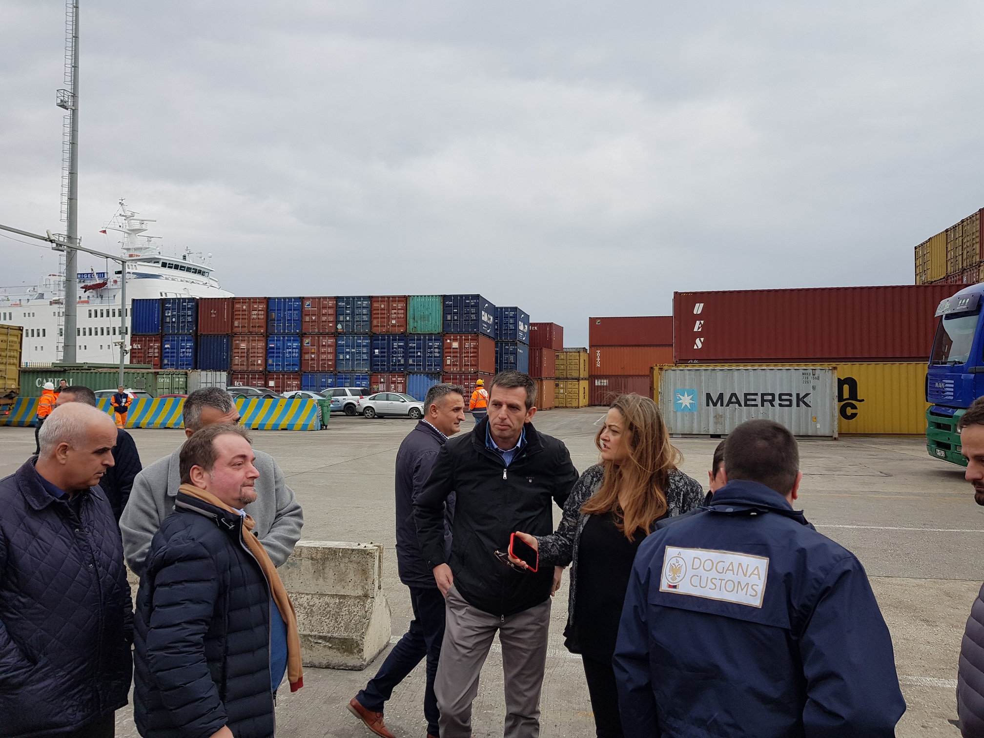 Fillojnë përgatitjet për hapjen e zyrës së Doganës së Kosovës në portin e Durrësit