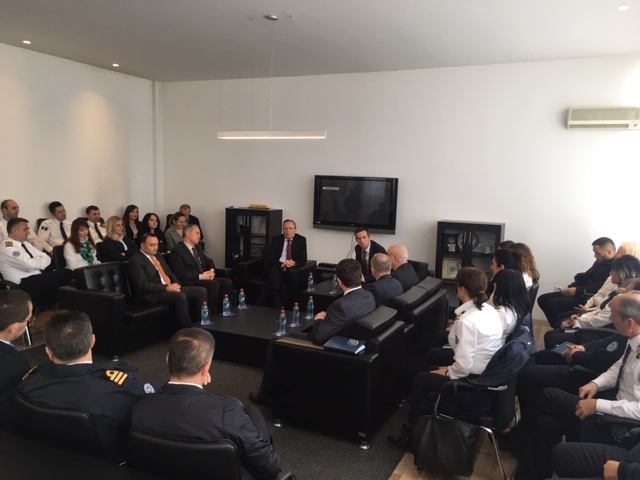 Ministri Hamza viziton Doganën e Kosovës