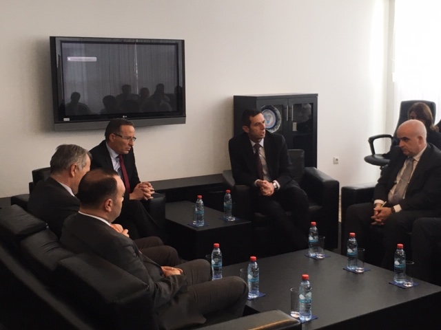 Ministri Hamza viziton Doganën e Kosovës