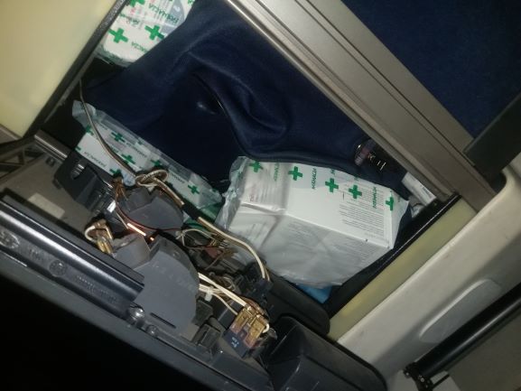 Kapen medikamente në sistemin e klimatizimit të autobusit