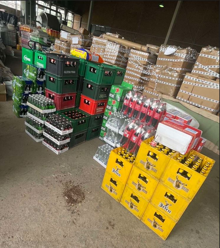 Parandalohet kontrabanda e pijeve alkoolike