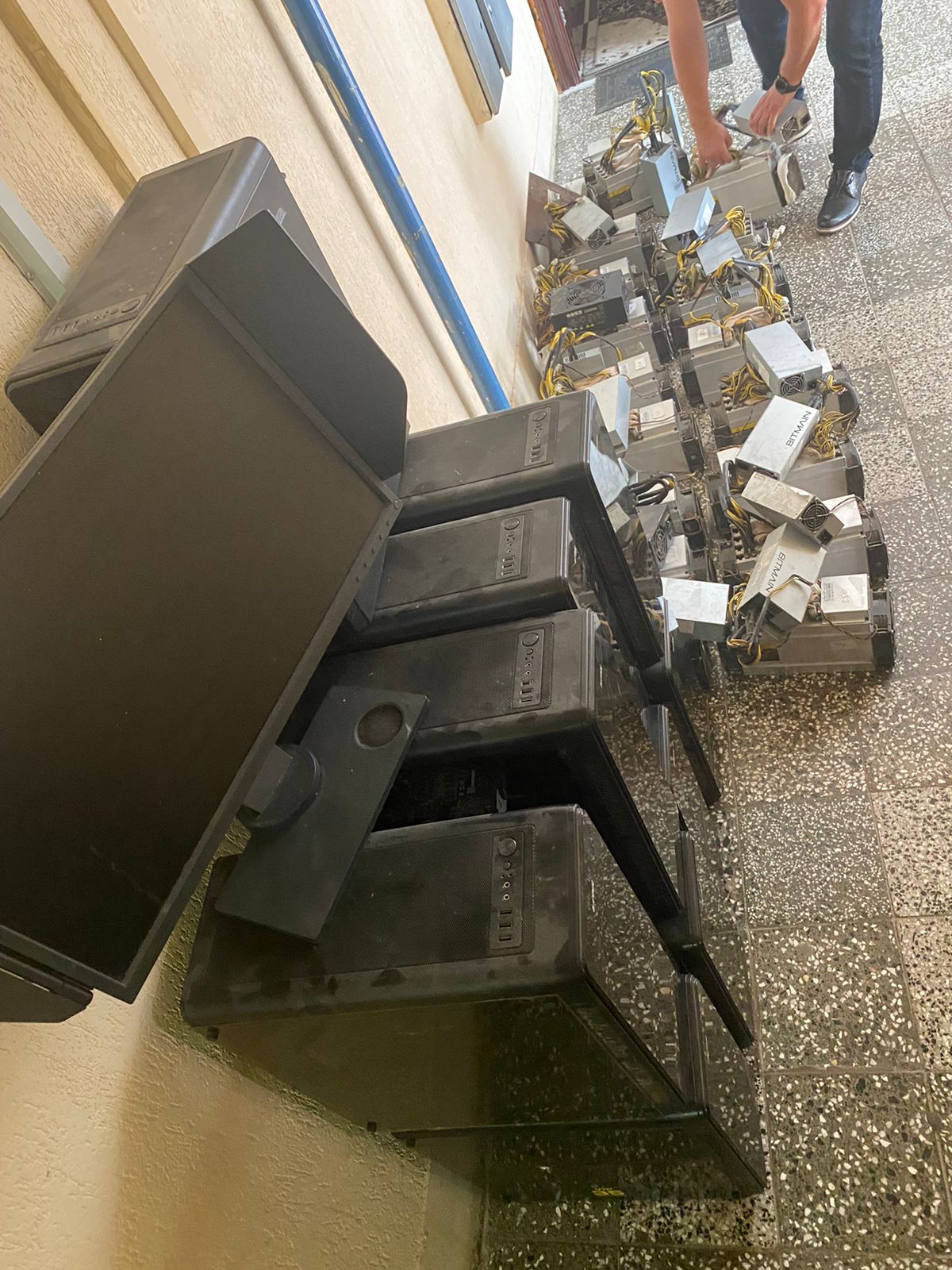 Kapen pajisjet për prodhimin e kriptomonedhave